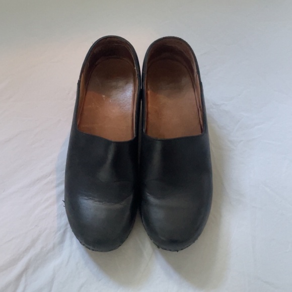 Dansko Black Leather & Wood Clogs - Picture 2 of 5